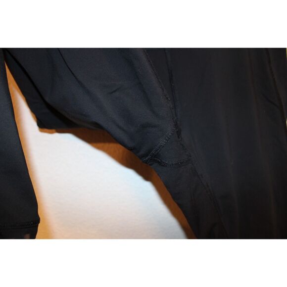 Lululemon size 6 black leggings tulip mesh side seam - Picture 3 of 6